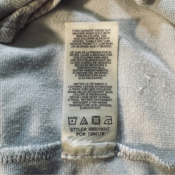 C&C California Women’s Gray Plaid Button Down Shirt - Picture 4 of 5